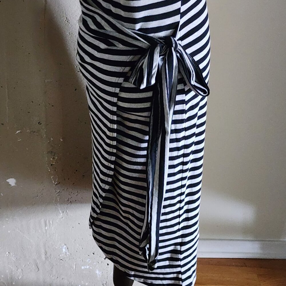 Cupshe Black & Gray Striped Sleeveless Dress with Tie Waist NWT - Picture 5 of 7